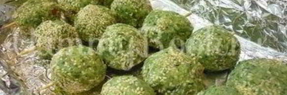 зеленые сырно-картофельные шашлычки на шпажках