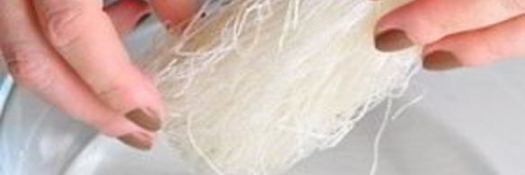 стеклянная лапша с курицей и овощами