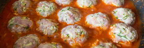 кабачковые тефтели в томатном соусе