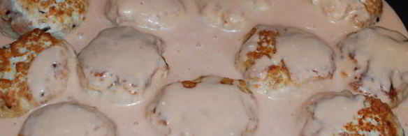 курино-свинные тефтели, запеченные в соусе