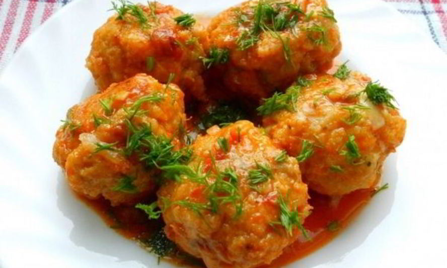 Рецепт мясных тефтелей с рисом в подливке