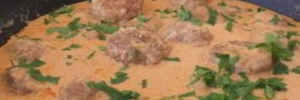 очень нежные тефтели в томатно-сметанном соусе