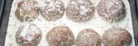 рождественский венок из тефтелей