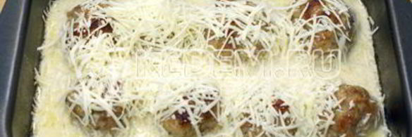 рождественский венок из тефтелей