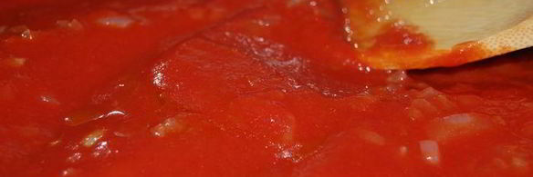 спагетти с паровыми тефтельками под томатным соусом