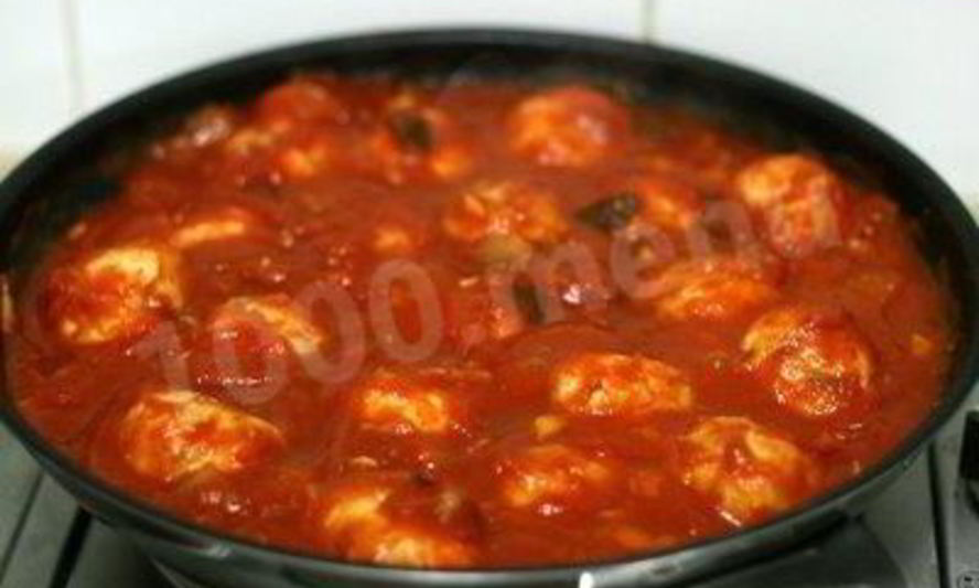 Рецепт тефтелей куриных с рисом в томатном соусе