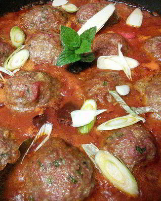 Тефтели по-мароккански с фруктовым кускусом