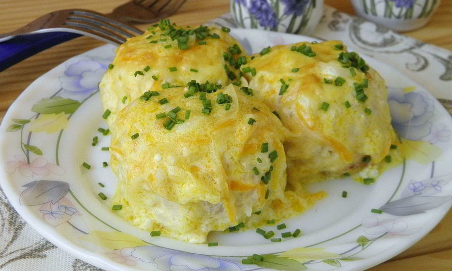 Рецепт тефтелей под сметанным соусом