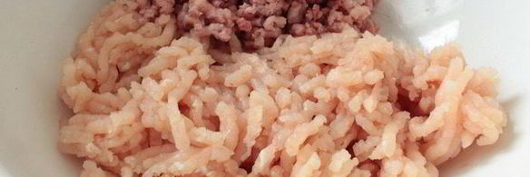 тефтели с гречкой и грибами, запеченные в ряженке