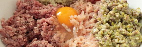 тефтели с гречкой и грибами, запеченные в ряженке