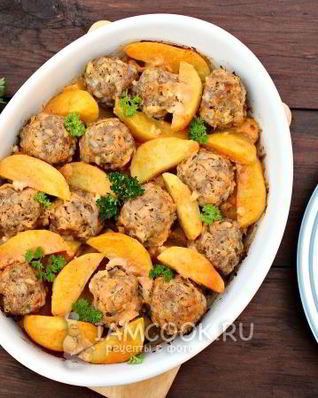 Тефтели с картошкой в духовке