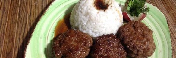 тефтели с яблоком в медовой глазури с рисом