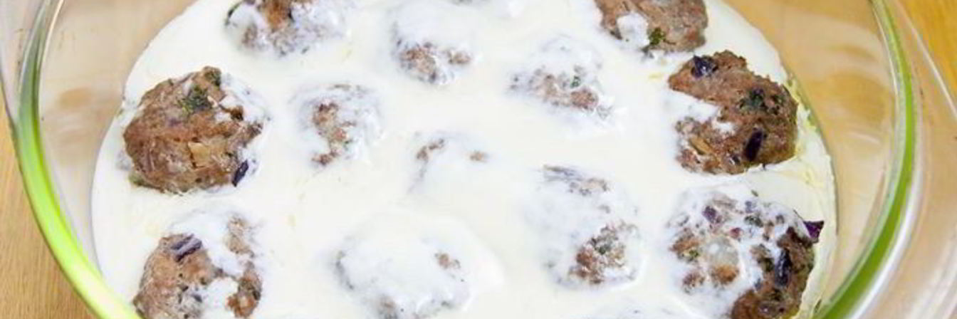 Тефтели, запеченные в йогурте