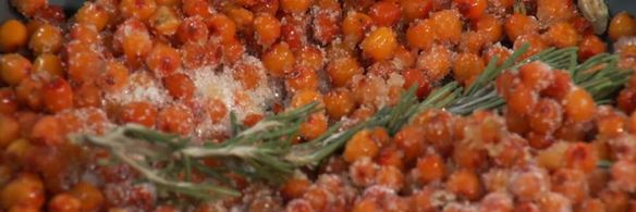 ленивые вареники с облепиховым соусом