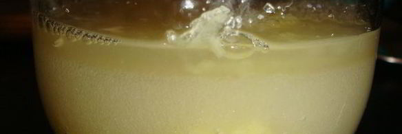 безалкогольный имбирный эль