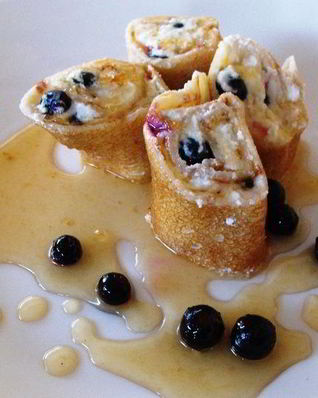 Блинчики Филадельфия с кленовым сиропом