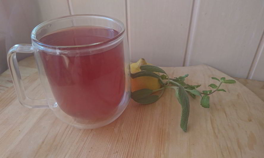 Рецепт чайного напитка с ежевикой и мятой