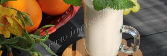 коктейль из шампанского с клубникой