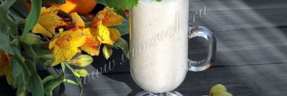 коктейль из шампанского с клубникой