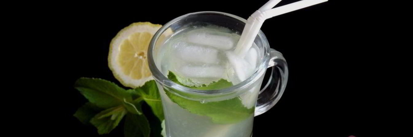 Лимонный напиток с мятой