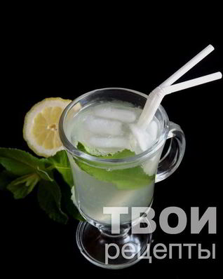 Лимонный напиток с мятой