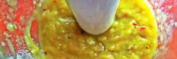 яблочный густой коктейль с авокадо и персиком