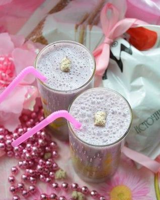 Ягодный коктейль с отрубями