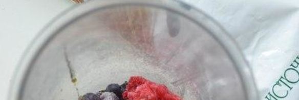 ягодный коктейль с отрубями