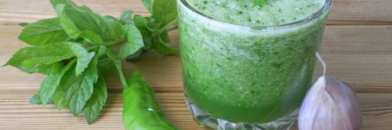 Зеленый коктейль для сыроедов