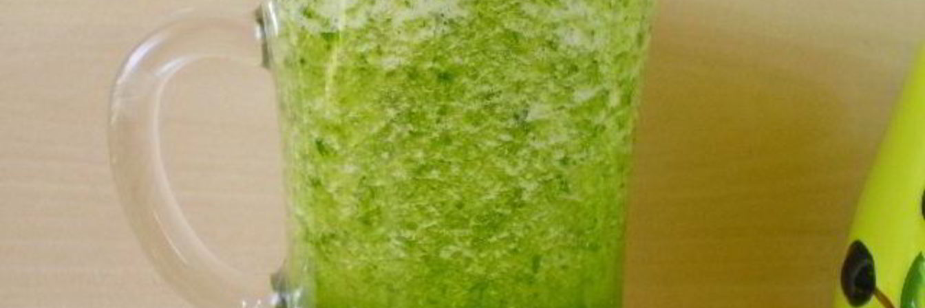 Зеленый коктейль с огурцом