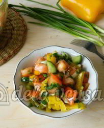 Салат с огурцами