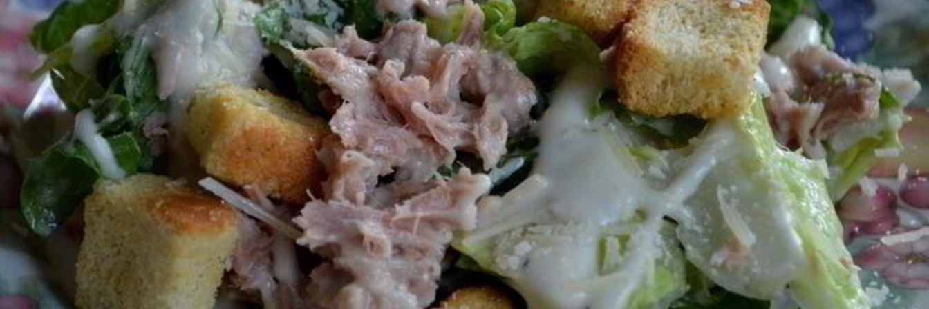 Легкий салат с тунцом