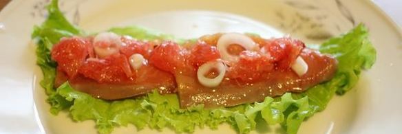 салат дамам кольца, мужчинам браслеты