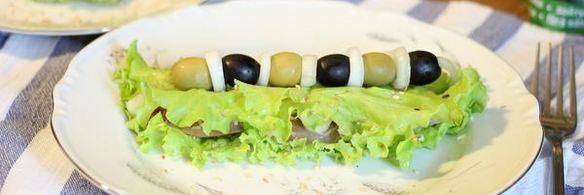 салат дамам кольца, мужчинам браслеты