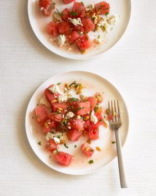 Салат из арбуза с брынзой