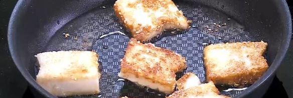 салат из фасоли с жареным тофу