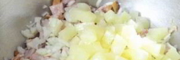 салат из копченой курицы и ананаса