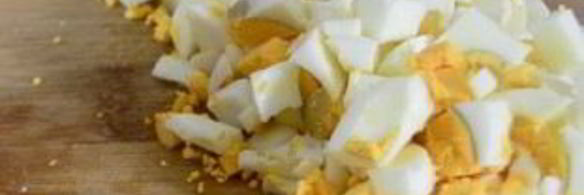 салат из копченой курицы и ананаса