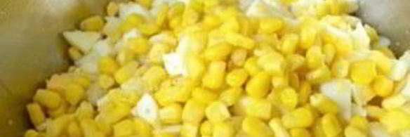 салат из копченой курицы и ананаса