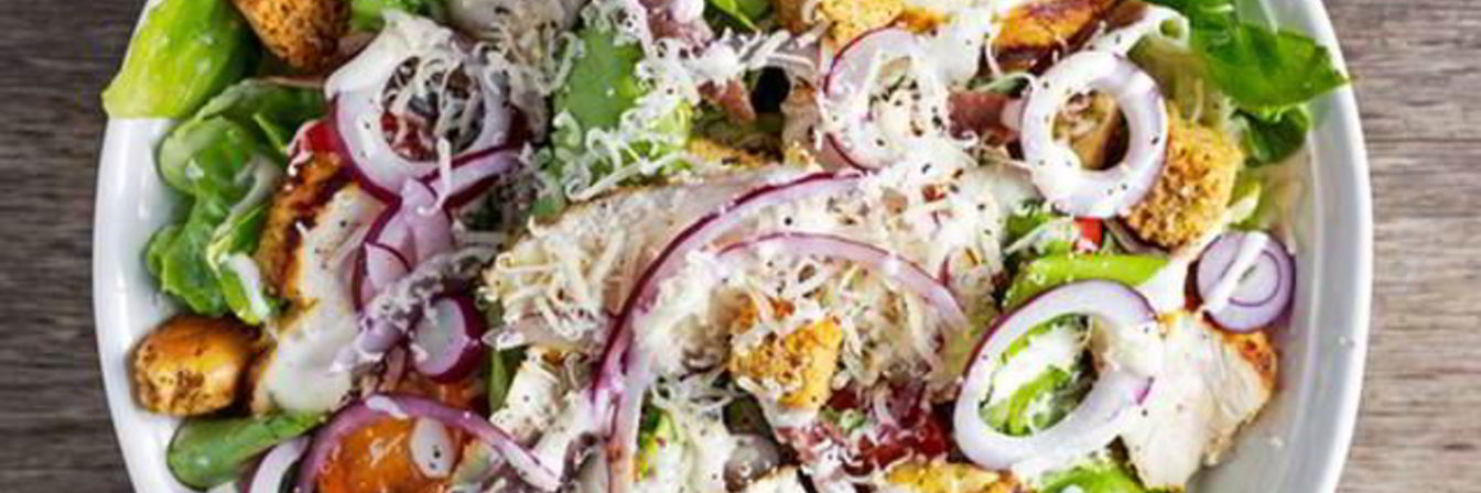 Салат из курицы и китайской капусты с сыром