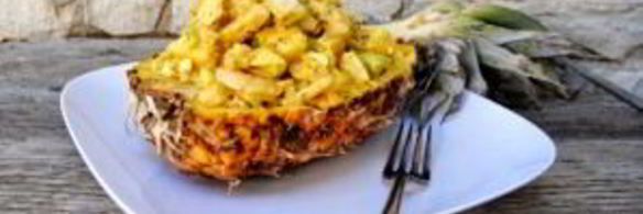 салат из курицы с ананасом