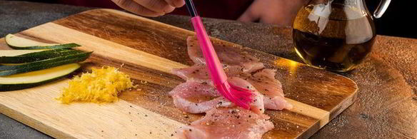 салат из кускуса с индейкой, цукини и гранатом