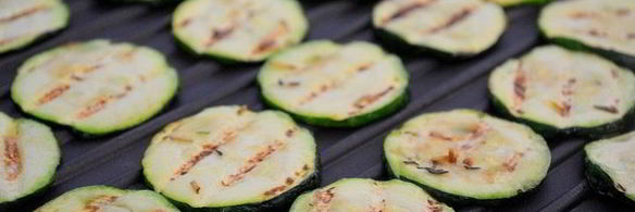 салат из овощей-гриль с моцареллой