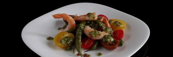 салат из помидоров с креветками