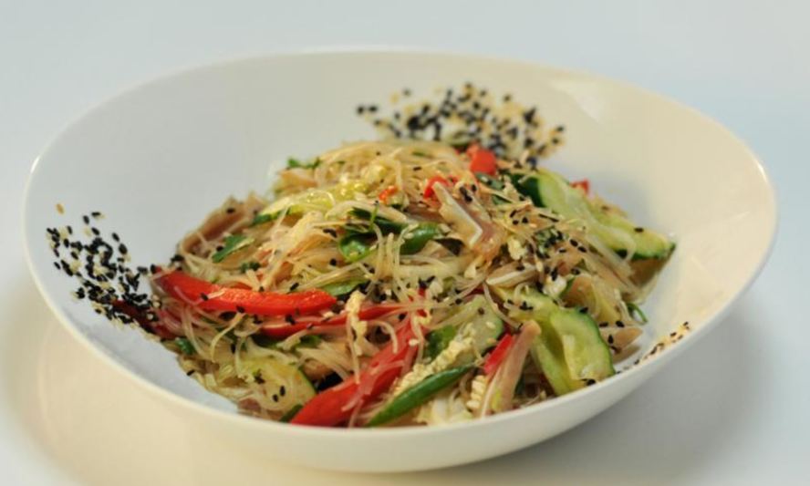 Рецепт салата из свиных ушек