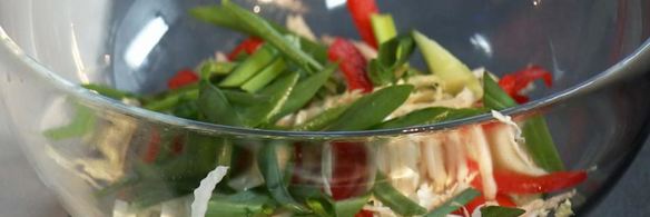 салат из свиных ушек