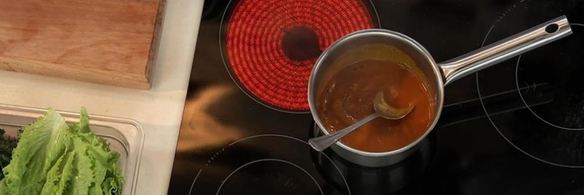 салат из толстолобика с желтым соусом