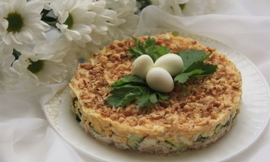 Рецепт салата курочкино гнездо