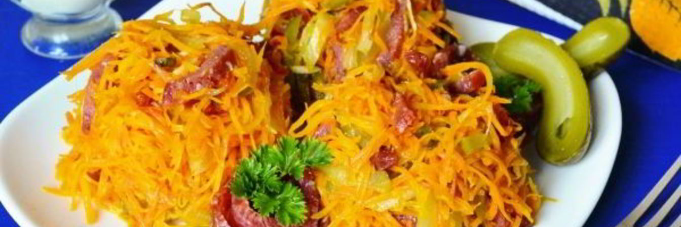 Салат Обжорка с колбасой