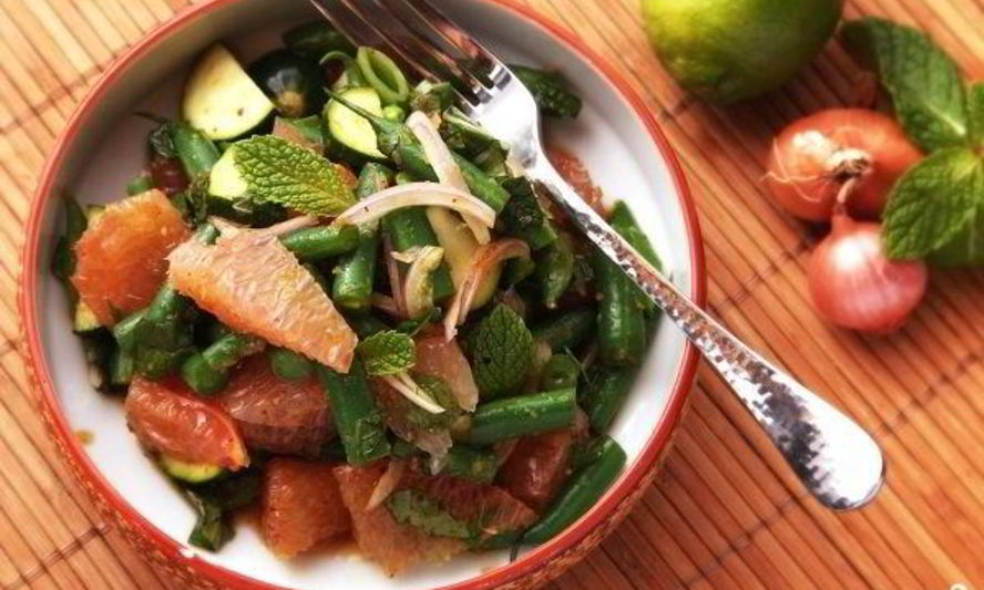 Рецепт салата пикантного с фасолью